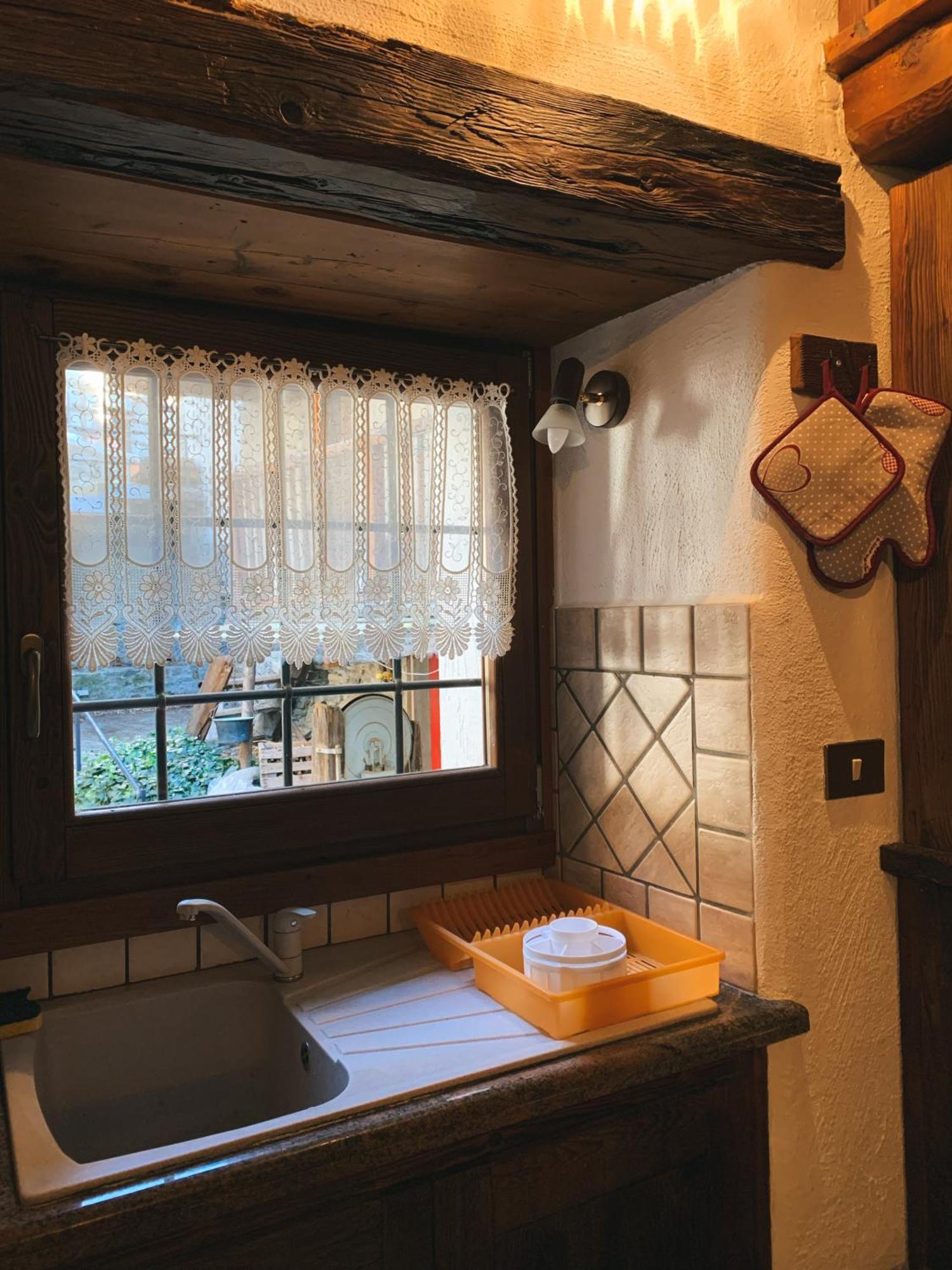 Appartamento "Verdjats" Challand-Saint-Anselme Bagian luar foto